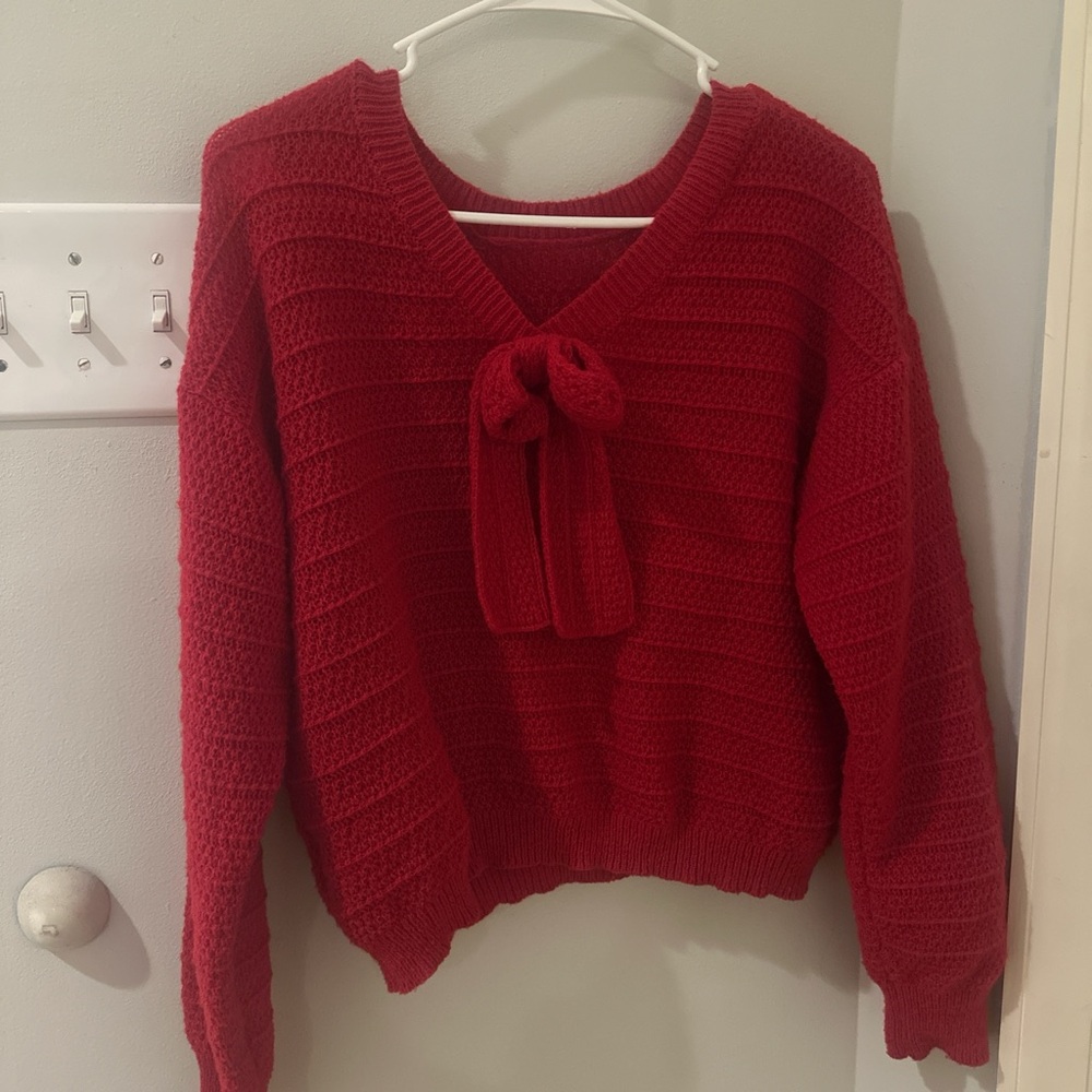 Sweaters (bundle) - image 1